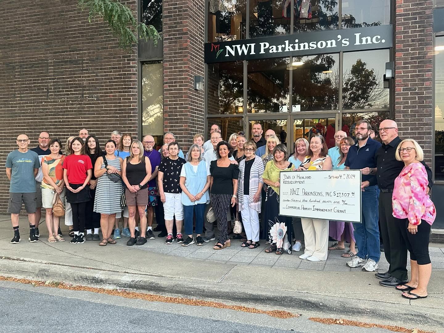 Give NWI Parkinson’s support programs a boost through Strack & Van Til Checkout Challenge